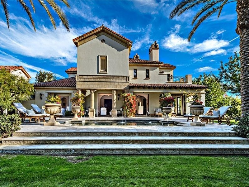 Luxury Homes That Have Struggled to Maintain Their Value